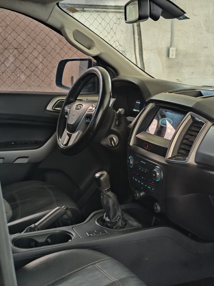 Ford Ranger DC 4x2 XLT 2.5 — foto 11